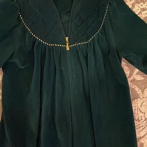 v i n t a g e :: vanity, fair Long vintage robe